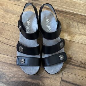 Alegria Black Strappy Sandals with Silver Accents Eur size 37